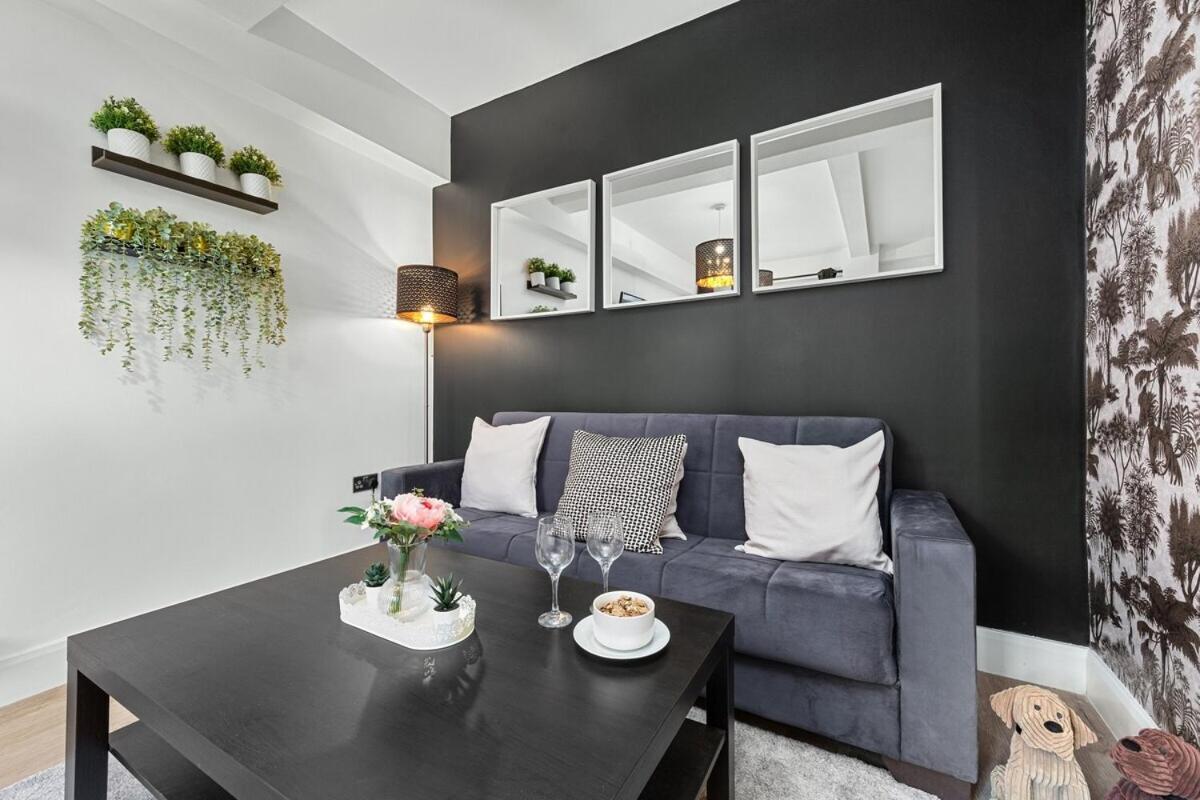 Central London Luxury, Relaxing Apartment! 2 Mins From Paddington Station! Værelse billede